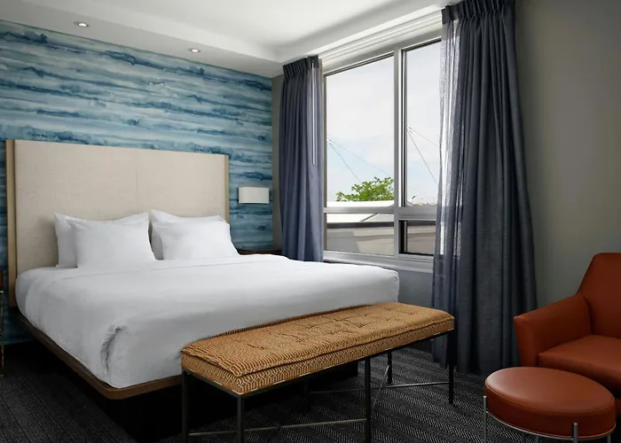 Courtyard By Marriott Erie Bayfront